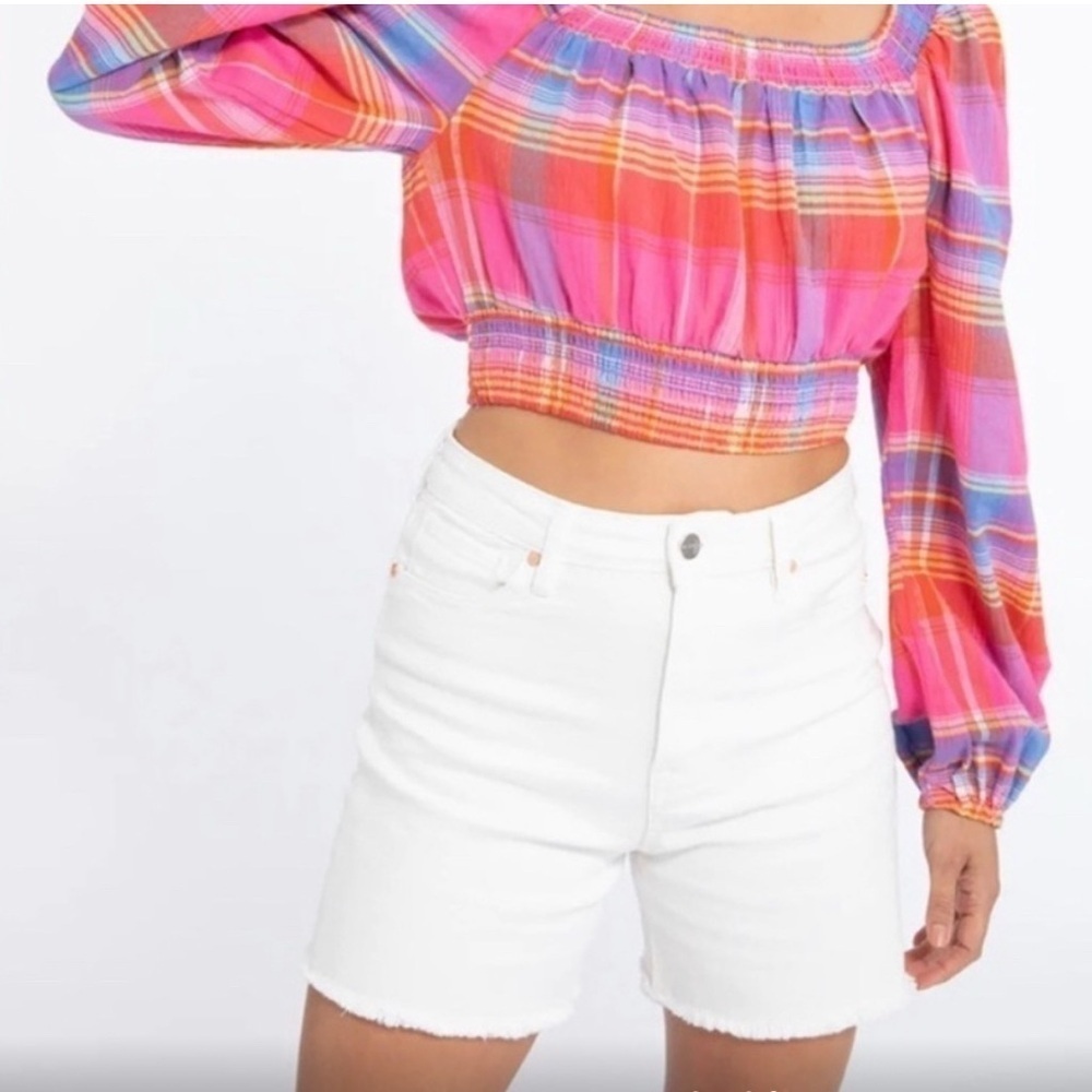 🌺NWT:SANCTUARY Sidewalk Distressed Fringe Hem Rigid Denim Shorts
